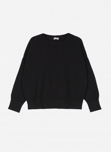 Uber soft Leslie sweater in black