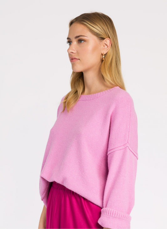 Uber soft Leslie sweater in pink